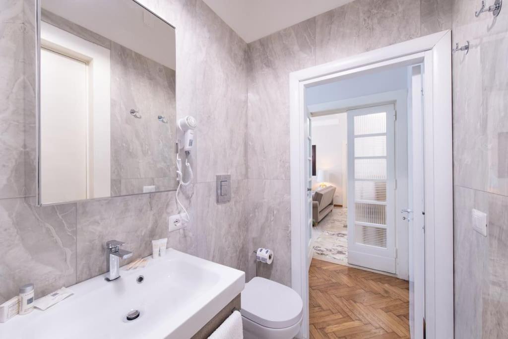 Apartment Carita Grandi Residenze Naples